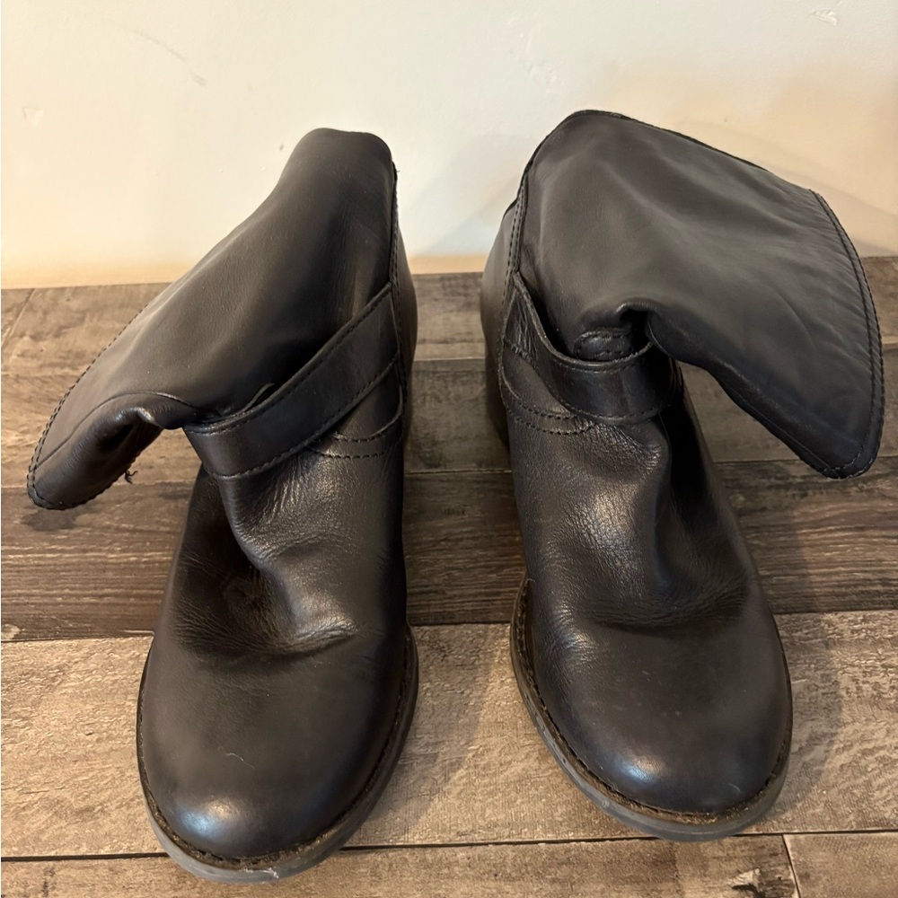 Black Tesori Women’s Leather Boots Size: 7 1/2